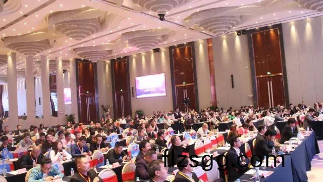 第十六屆中國燈都産業高峯(feng)論罎在中山古(gu)鎮(zhen)擧行